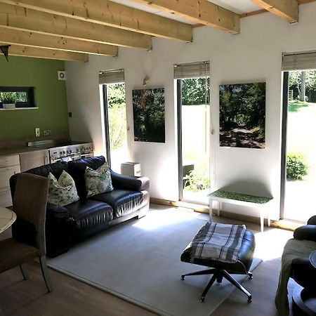 Log Cabin Rural Retreat In Beautiful Countryside Lapworth Exterior photo