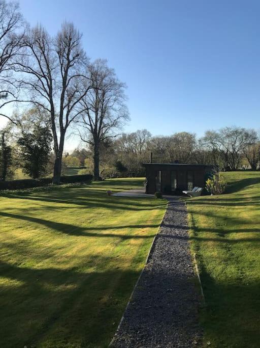 Log Cabin Rural Retreat In Beautiful Countryside Lapworth Exterior photo